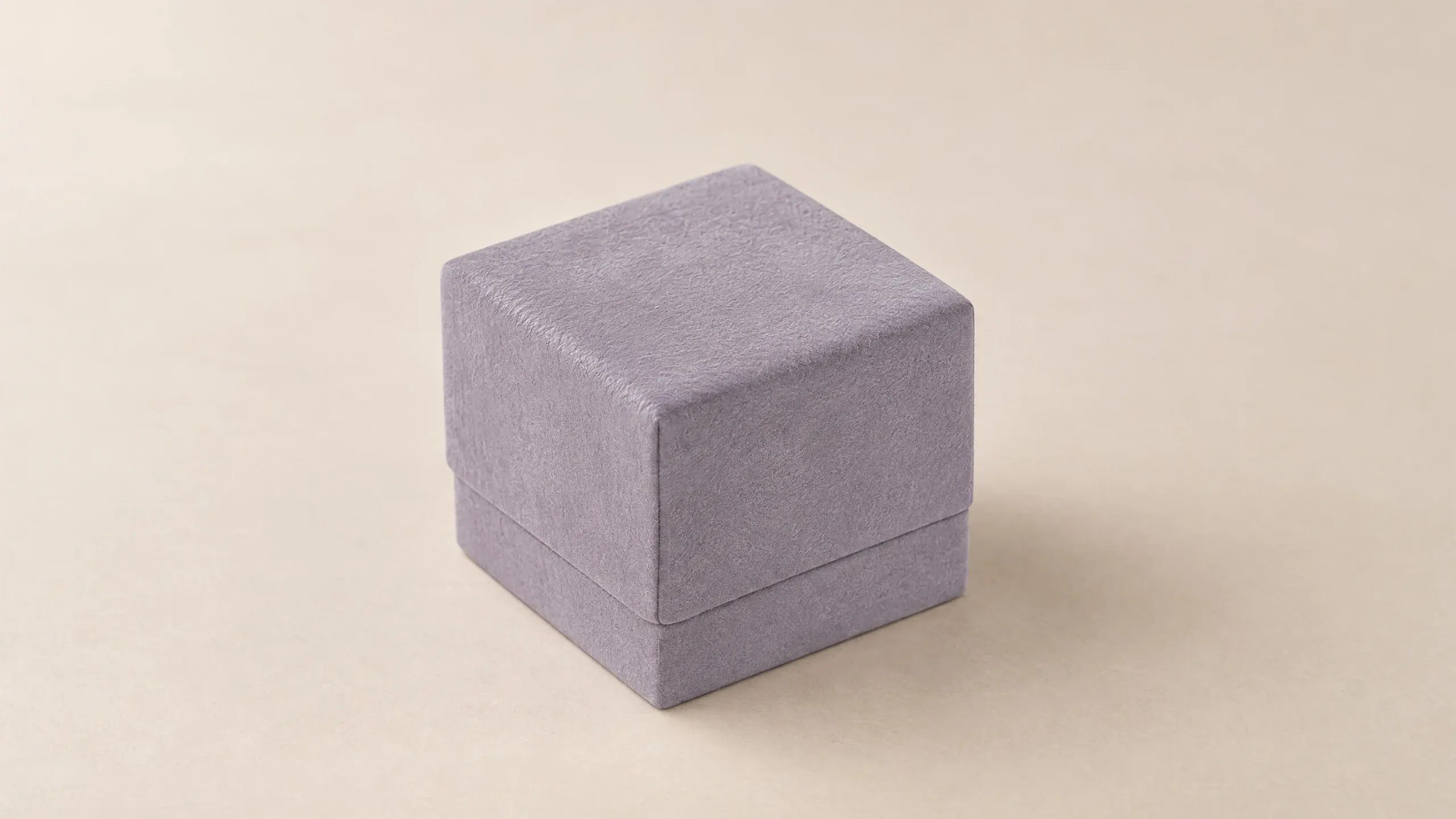 Closed box in Anthracite