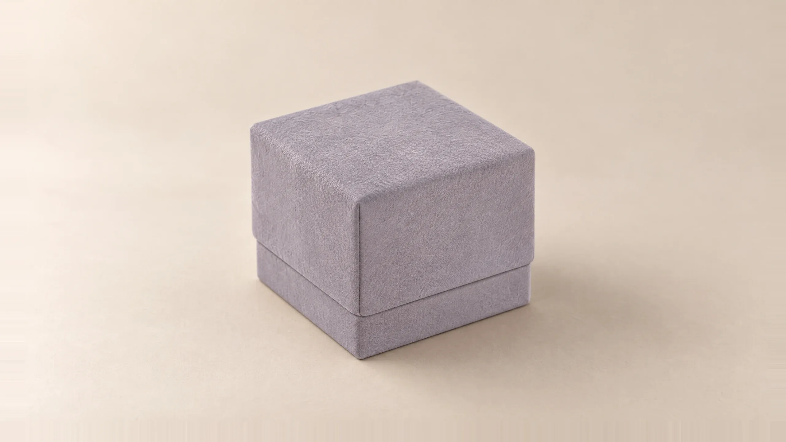 Closed box in Anthracite