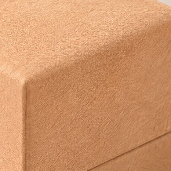Close-up of the surface in Caramel / Cream